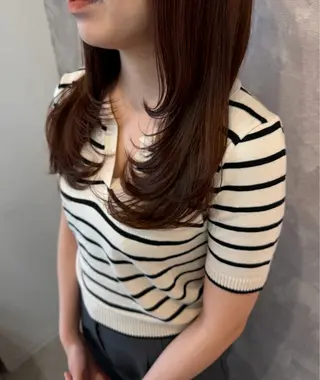 セミロング カラー ヒヨシ ルナのヘアスタイル