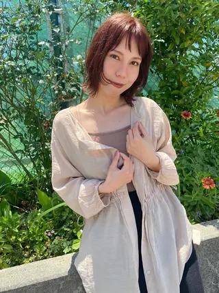 ミディアム カラー grand juteのヘアスタイル