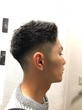 ショート 鈴木 孝治のヘアスタイル
