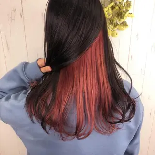 ミディアム カラー インナーカラー 推し ブリーチ 髪質改善のヘアスタイル
