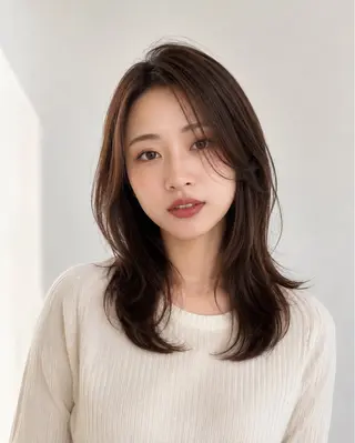セミロング カラー "オトナ髪”/ LAKA TOCCAのヘアスタイル