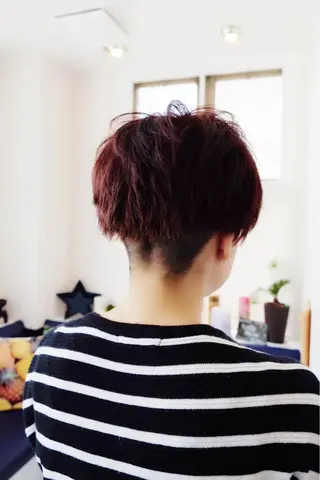 ショート 佐山 眞紀のヘアスタイル