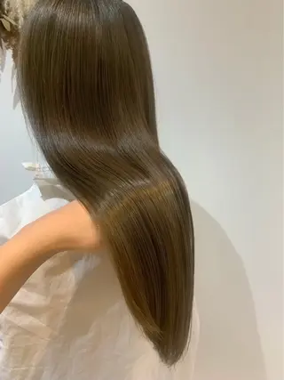 ロング カラー サワタ ミサのヘアスタイル