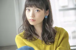 ミディアム 代表 吉澤弘哲のヘアスタイル