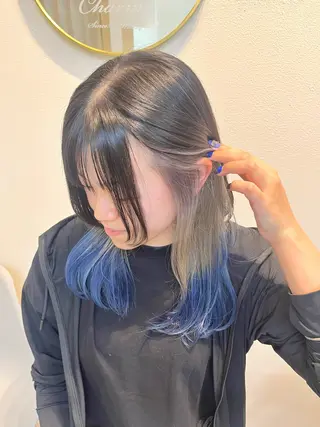 ミディアム カラー 佐藤 瑚碧のヘアスタイル