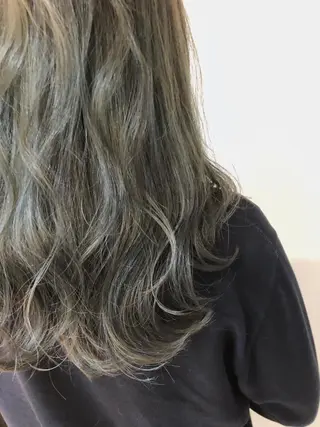 セミロング カラー 千村 亮のヘアスタイル