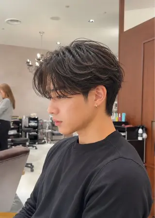パーマ メンズ 吉田 到真のヘアスタイル
