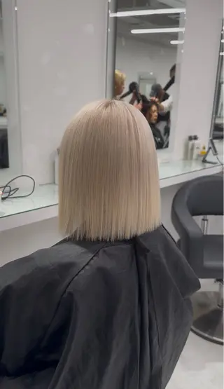 ロング カラー ヘアアレンジ 透け上品ハイトーン 職人ゆうと🤍のヘアスタイル