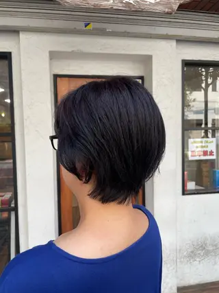 ショート 立川・くびれミディ 旬なデザインカラーのヘアスタイル