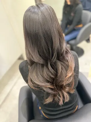 ロング 平田 七海のヘアスタイル