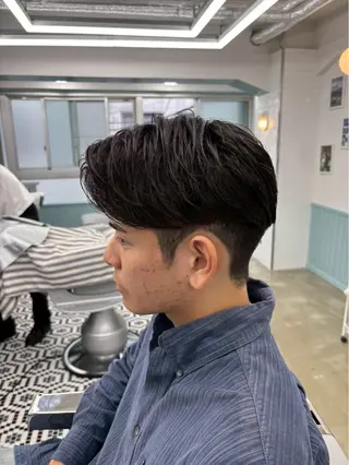 ミディアム 安部 大樹のヘアスタイル