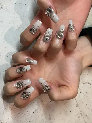ネイル 韓国/ワンホン/長さ 出しつけ放題🎀のネイルデザイン