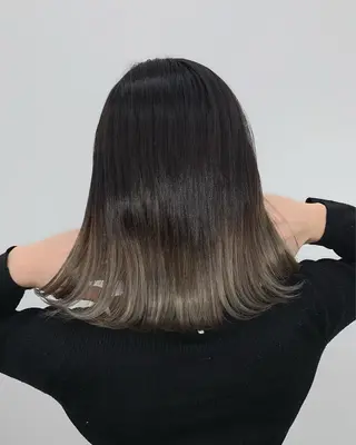 ミディアム 山田 絵里菜のヘアスタイル