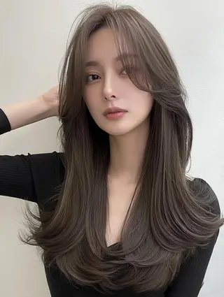 セミロング FOCUS JAPAN4のヘアスタイル