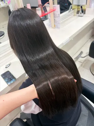 ミディアム カラー ヘアアレンジ 🌈くれは🎨デザイ ン🌟ダメージレスのヘアスタイル