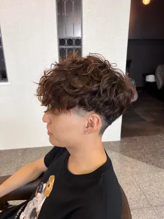 ショート パーマ メンズ Oops旧TABOO 早野太郎のヘアスタイル