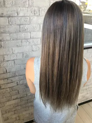 ロング カラー Oopsレイヤー 加藤澄都のヘアスタイル