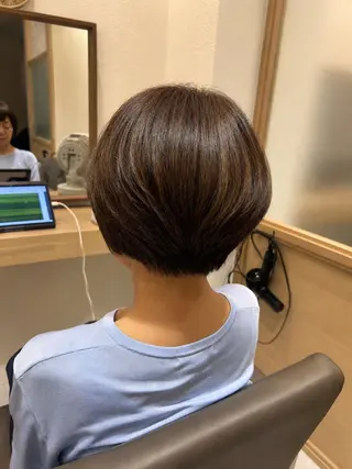 ショート カラー 久木原 ゆりのヘアスタイル