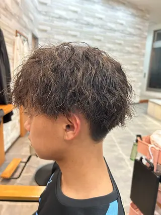 パーマ メンズ 木庭 愛莉のヘアスタイル