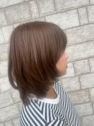 ミディアム 渡辺 美菜のヘアスタイル