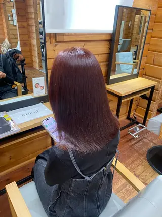 セミロング カラー 田尻 天花のヘアスタイル