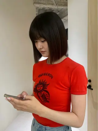 ミディアム DEEokazaki hina.Oのヘアスタイル