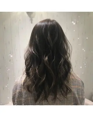 セミロング color coutureのヘアスタイル