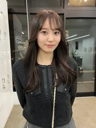 ロング XIA AIMIのヘアスタイル