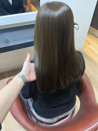 カラー NEIRO/ベージュ /グレージュのヘアスタイル