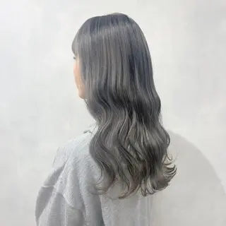 ロング カラー 🩵ブリーチカラー MIORI🩵のヘアスタイル