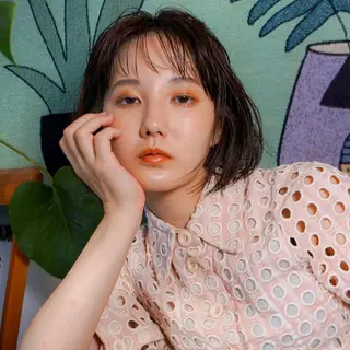 ミディアム ブロンド/ブリーチ 【SITY.】のヘアスタイル