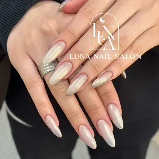 ネイル LUNA Nail salon💕のネイルデザイン