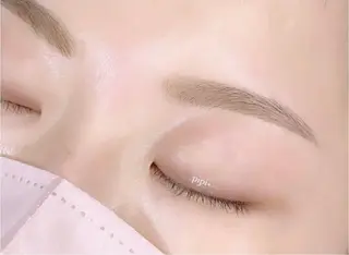 アイブロウ pipi+ sakuraのマツエク・マツパデザイン