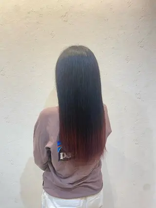ロング カラー 佐々木 愛里のヘアスタイル