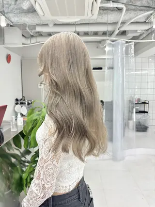 ロング 🎗副店長/井上 竜 ブリーチ指名No.1のヘアスタイル