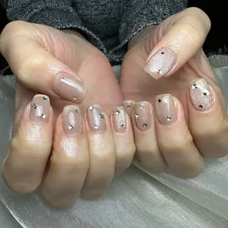 ネイル 里見 麗のネイルデザイン