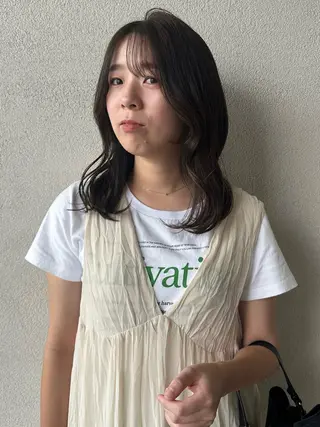 セミロング カラー 久松 美乃莉のヘアスタイル