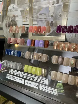 ネイル Legit nail salonのネイルデザイン