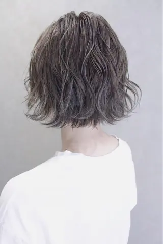 ショート カラー ヘアアレンジ lani ブリーチ /ダブルカラーのヘアスタイル