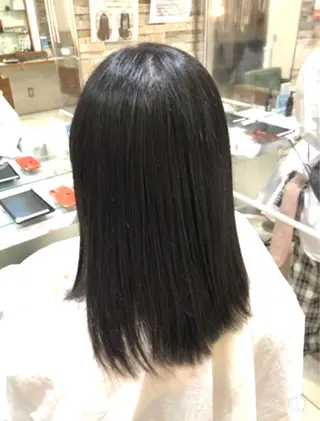 ミディアム 酸性ストレート特化× 艶髪師/及川のヘアスタイル