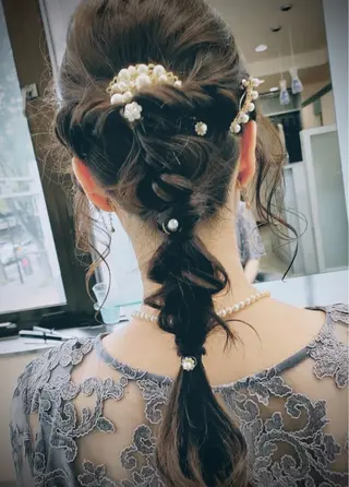 セミロング ヘアアレンジ au美容室 栄矢場町のヘアスタイル