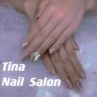 ネイル Tinaネイル 難波のネイルデザイン