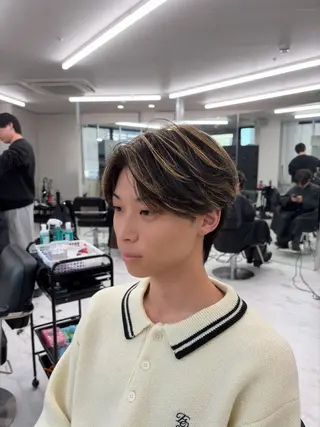 ミディアム カラー メンズ フジイ カナウのヘアスタイル
