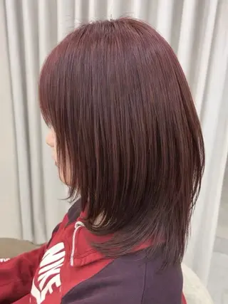 ミディアム カラー 大谷 真央のヘアスタイル