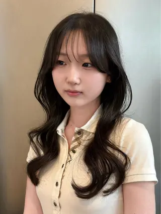 ロング 韓国ヘア 🇰🇷 natsukiのヘアスタイル