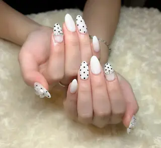ネイル e.b.mimi Wakanaのネイルデザイン