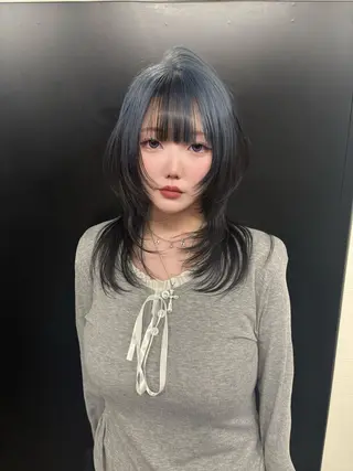 セミロング カラー jyui/原宿 ハイトーン/デザインのヘアスタイル