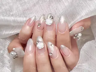 ネイル 🦋 Queenieのネイルデザイン