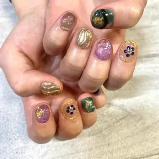 ショート カラー パーマ ヘアアレンジ メンズ キッズ ネイル マツエク・マツパ アイブロウ 今福鶴見ネイル 8(エイト)のネイルデザイン