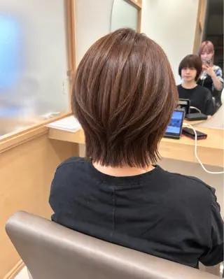 ミディアム カラー 久木原 ゆりのヘアスタイル